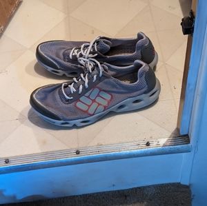 Men's Columbia shoes size 10